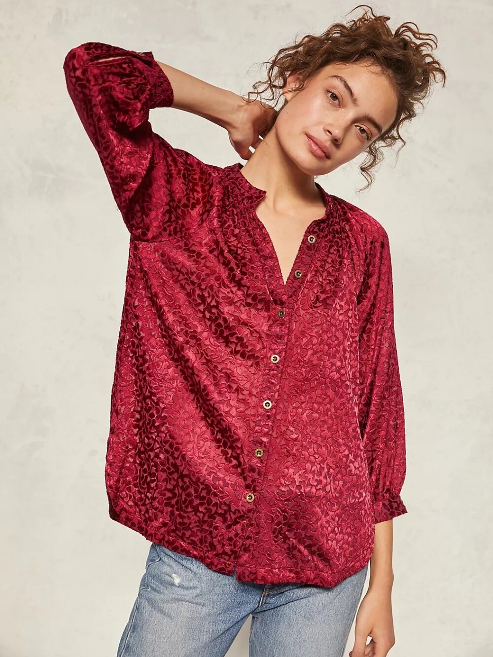 BY ANTHROPOLOGIE Susana Burnout Velvet Button-Down Blouse - Size S